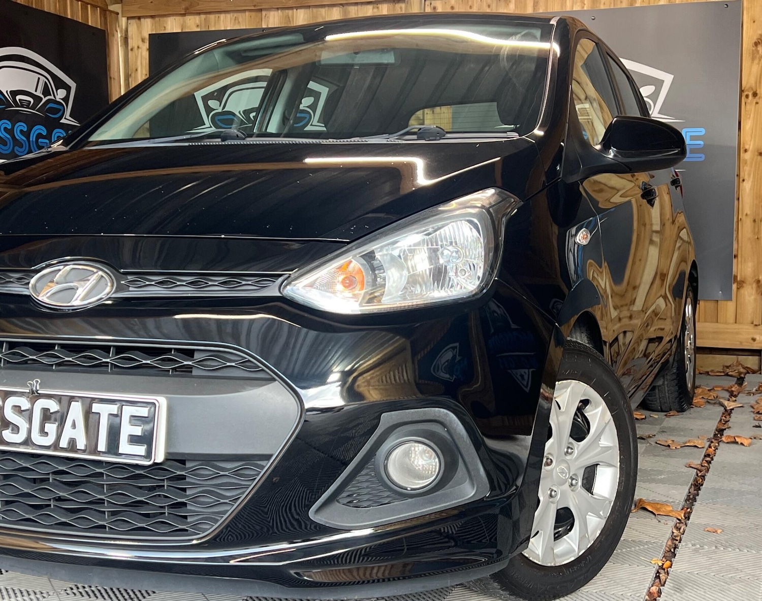 Used Hyundai i10 2015 for sale - 76592894: Photo 6