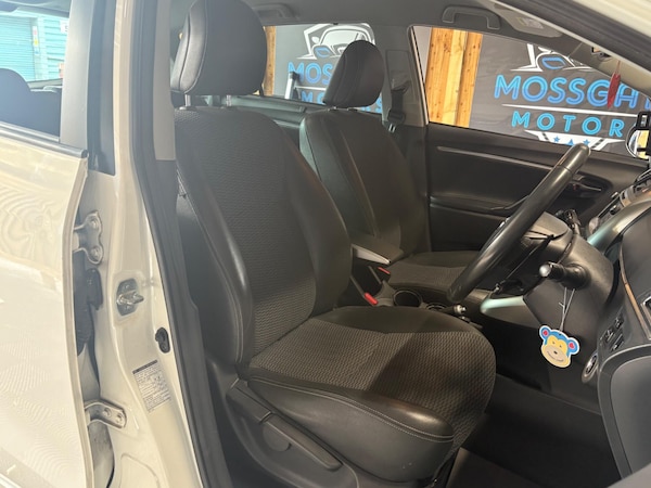 Used Toyota Verso 2015 for sale - 76151210: Photo 12