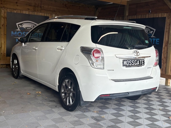 Used Toyota Verso 2015 for sale - 76151210: Photo 8