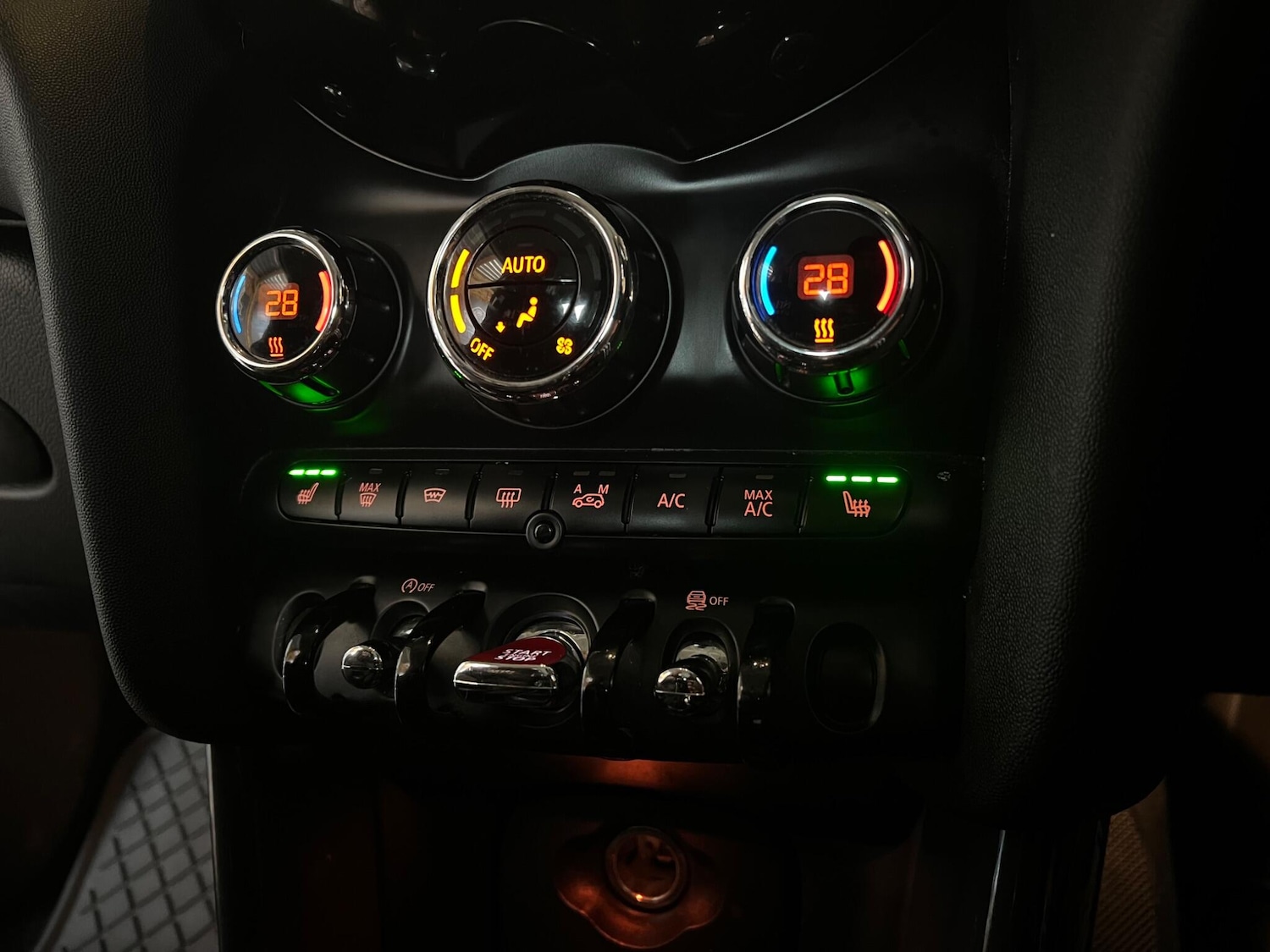 Used MINI Hatch 2015 for sale - 76315168: Photo 25