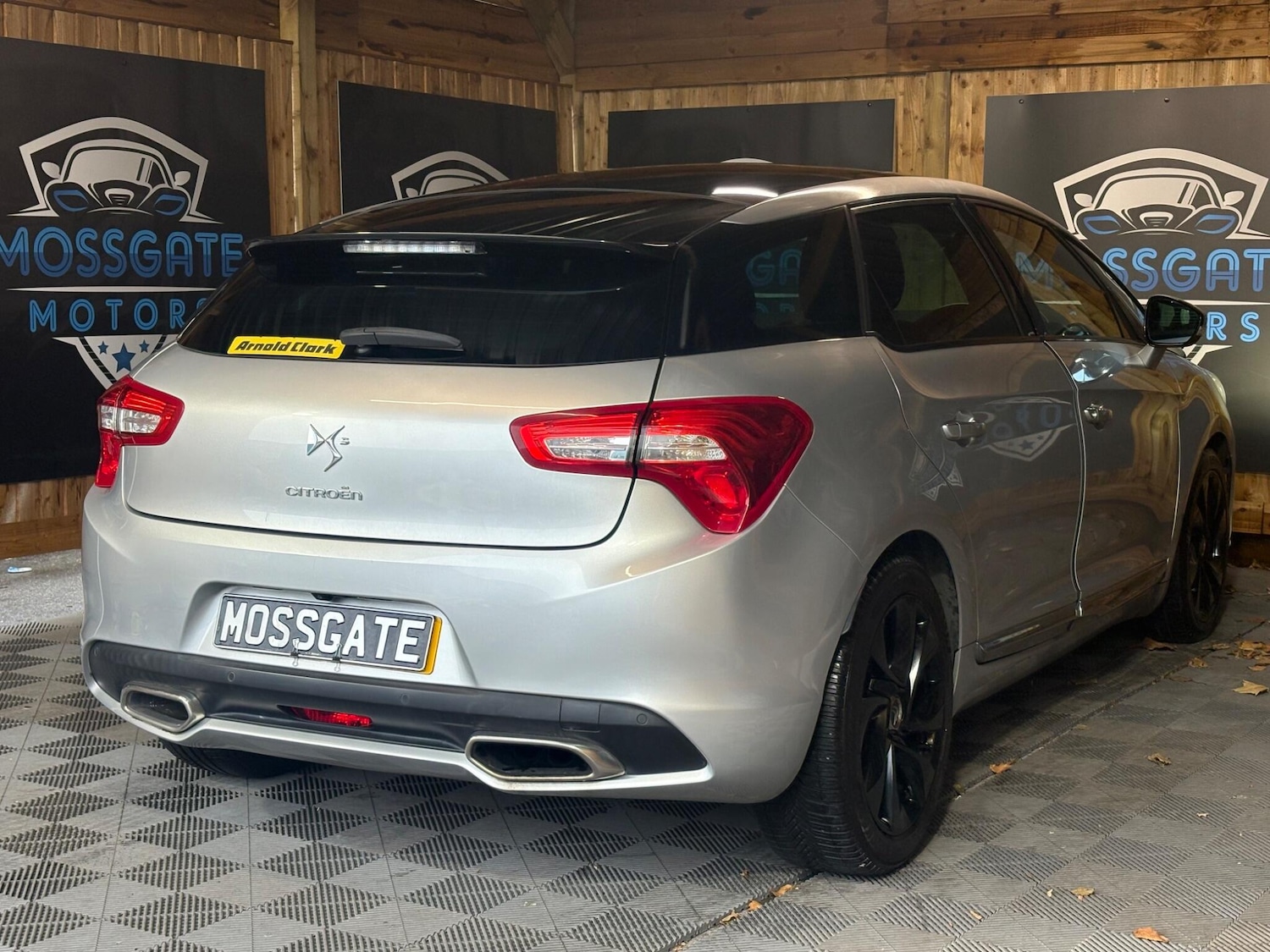 Used Citroen DS5 2014 for sale - 76084055: Photo 10