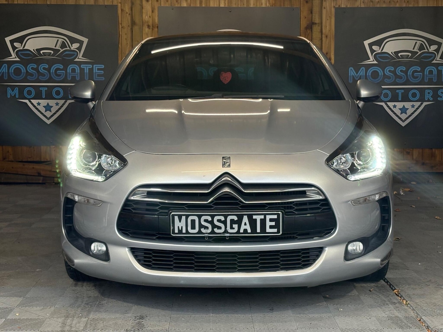 Used Citroen DS5 2014 for sale - 76084055: Photo 4