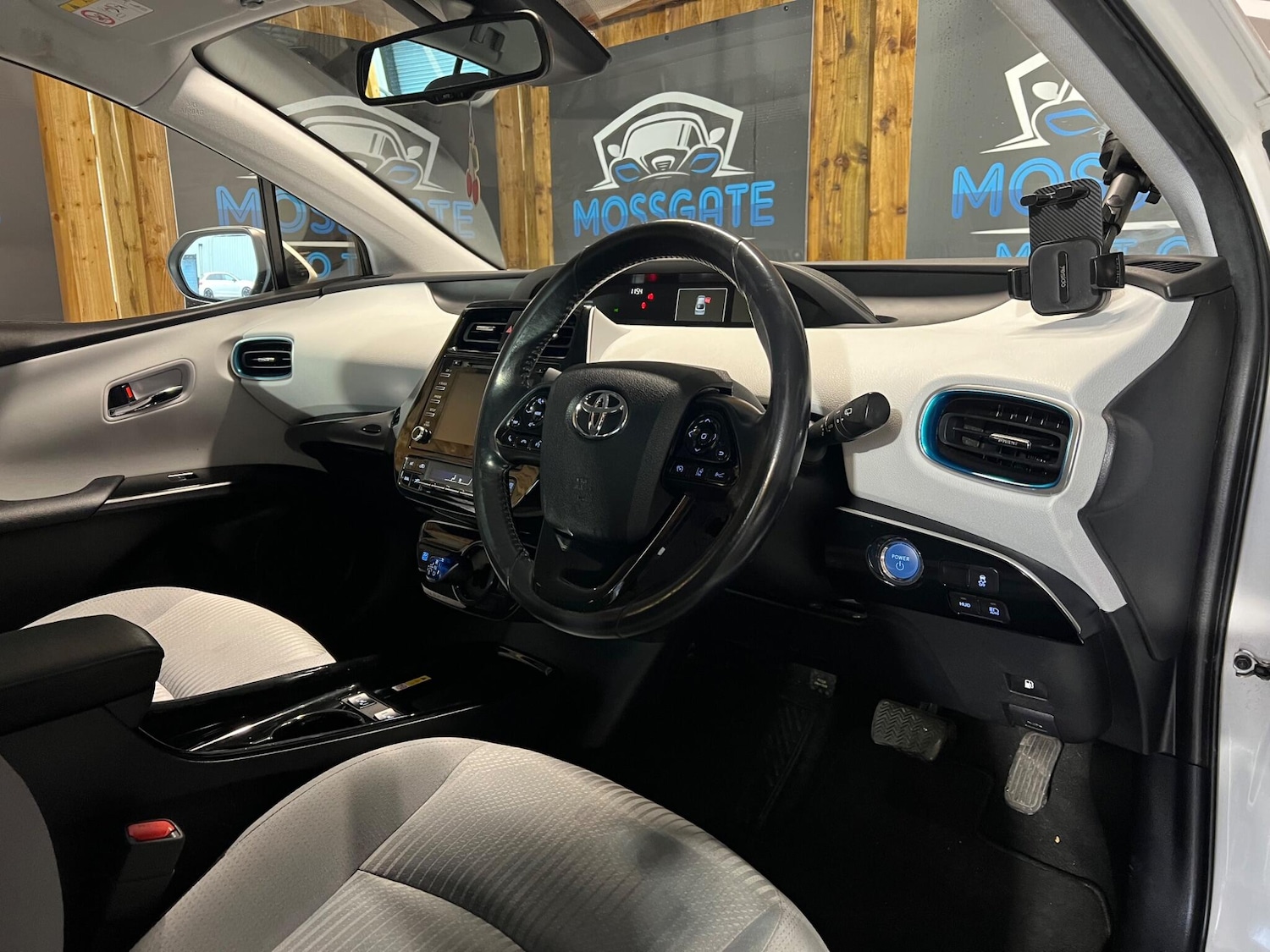 Used Toyota Prius 2020 for sale - 76659081: Photo 13