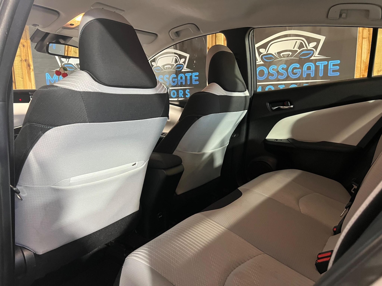 Used Toyota Prius 2020 for sale - 76659081: Photo 39