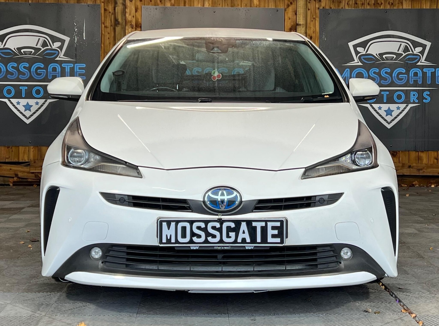 Used Toyota Prius 2020 for sale - 76659081: Photo 4