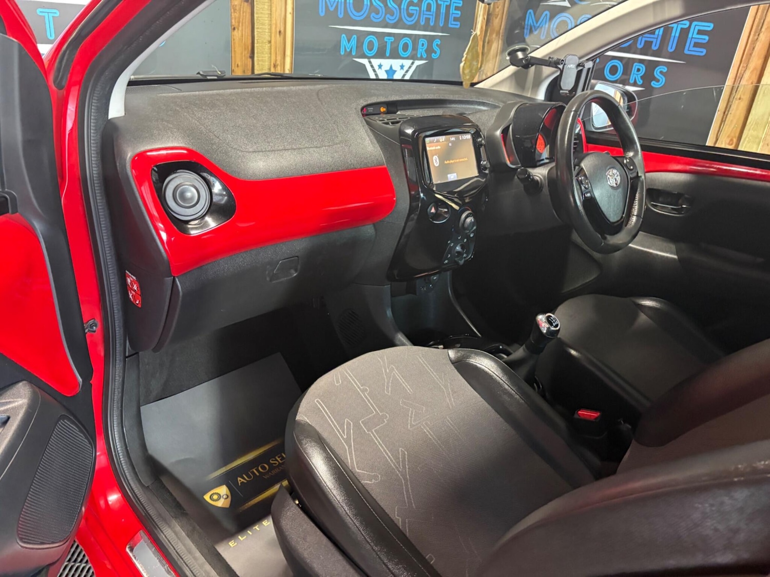 Used Toyota AYGO 2015 for sale - 76001833: Photo 12