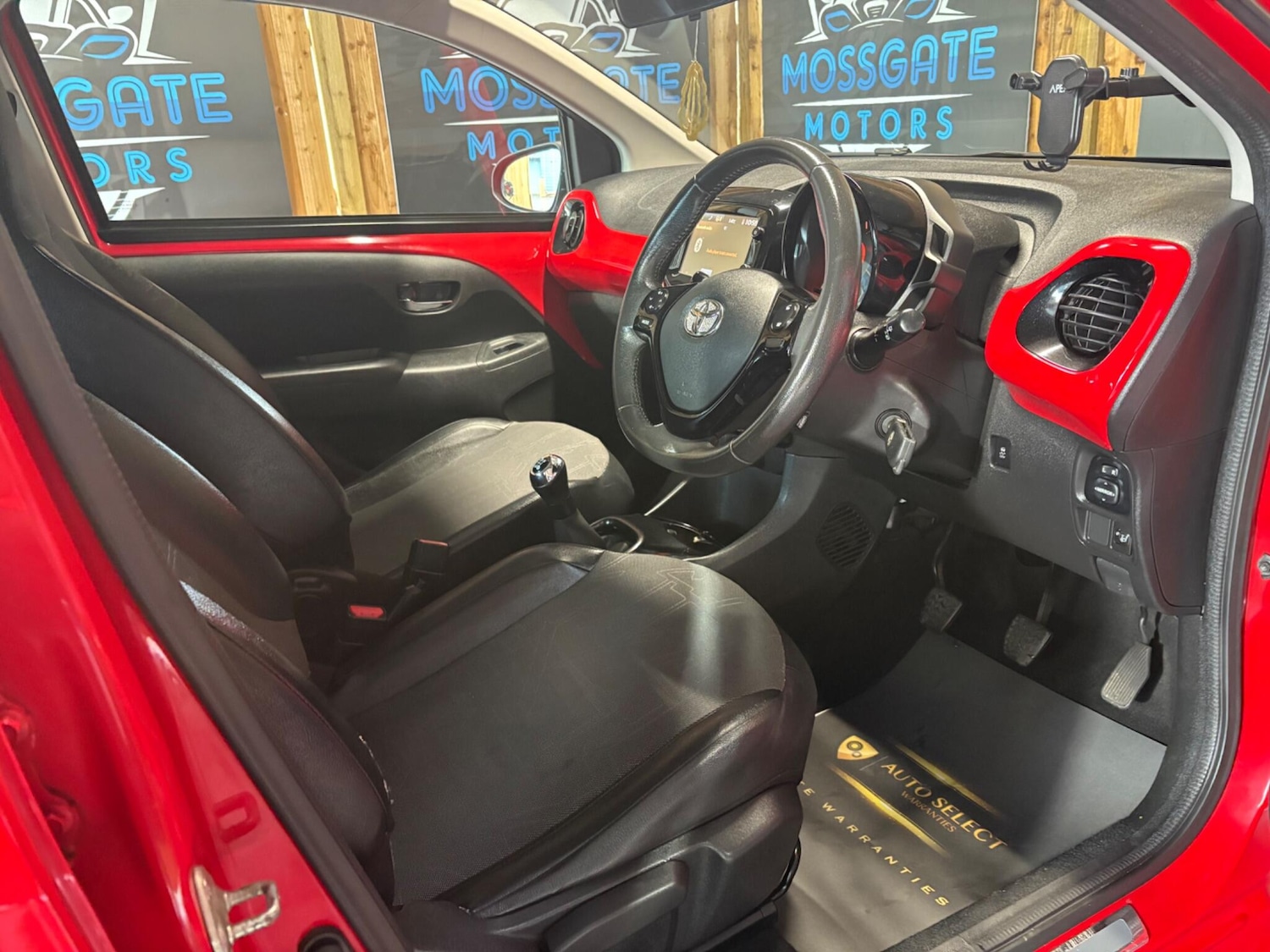 Used Toyota AYGO 2015 for sale - 76001833: Photo 15