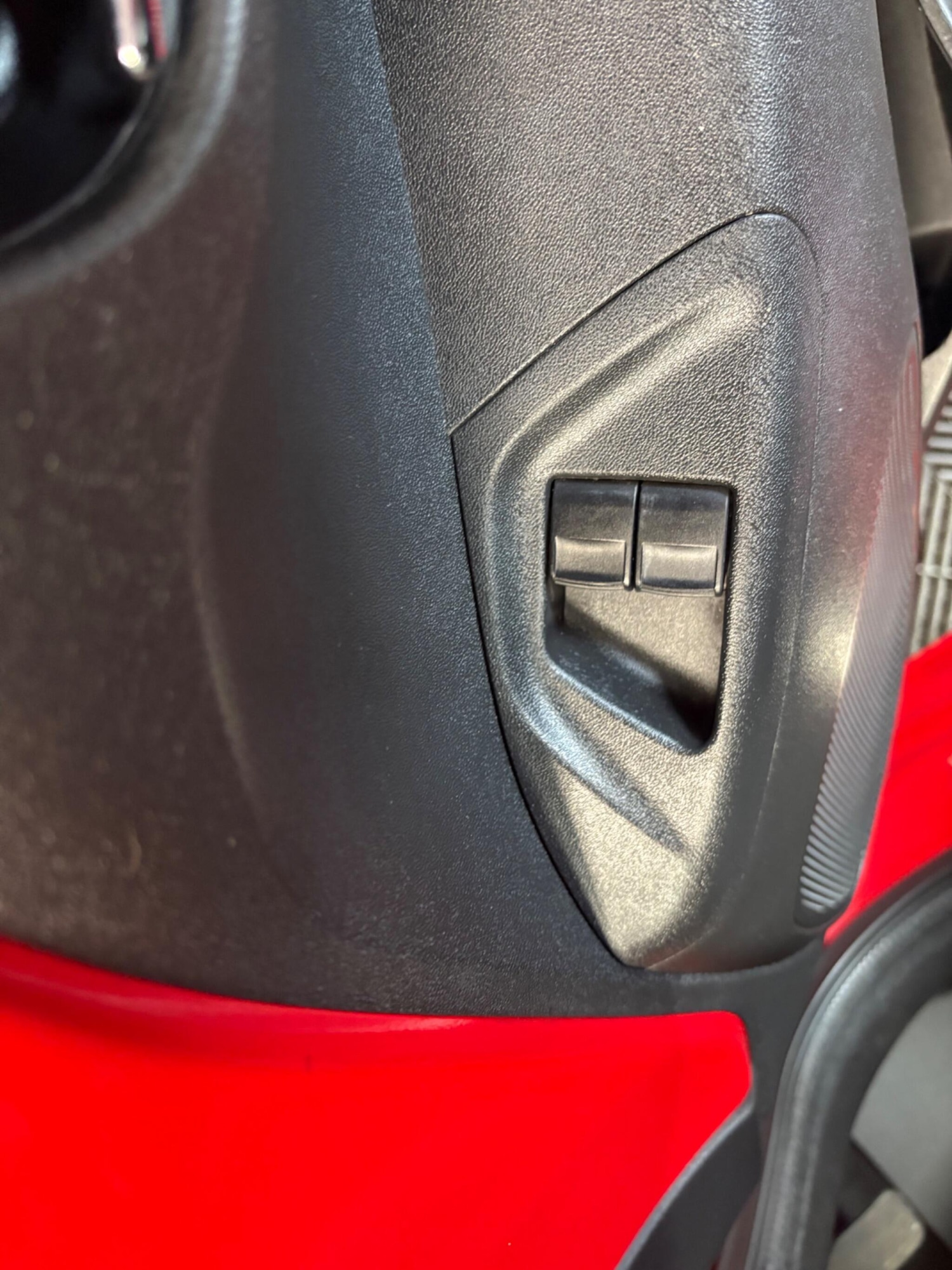 Used Toyota AYGO 2015 for sale - 76001833: Photo 21