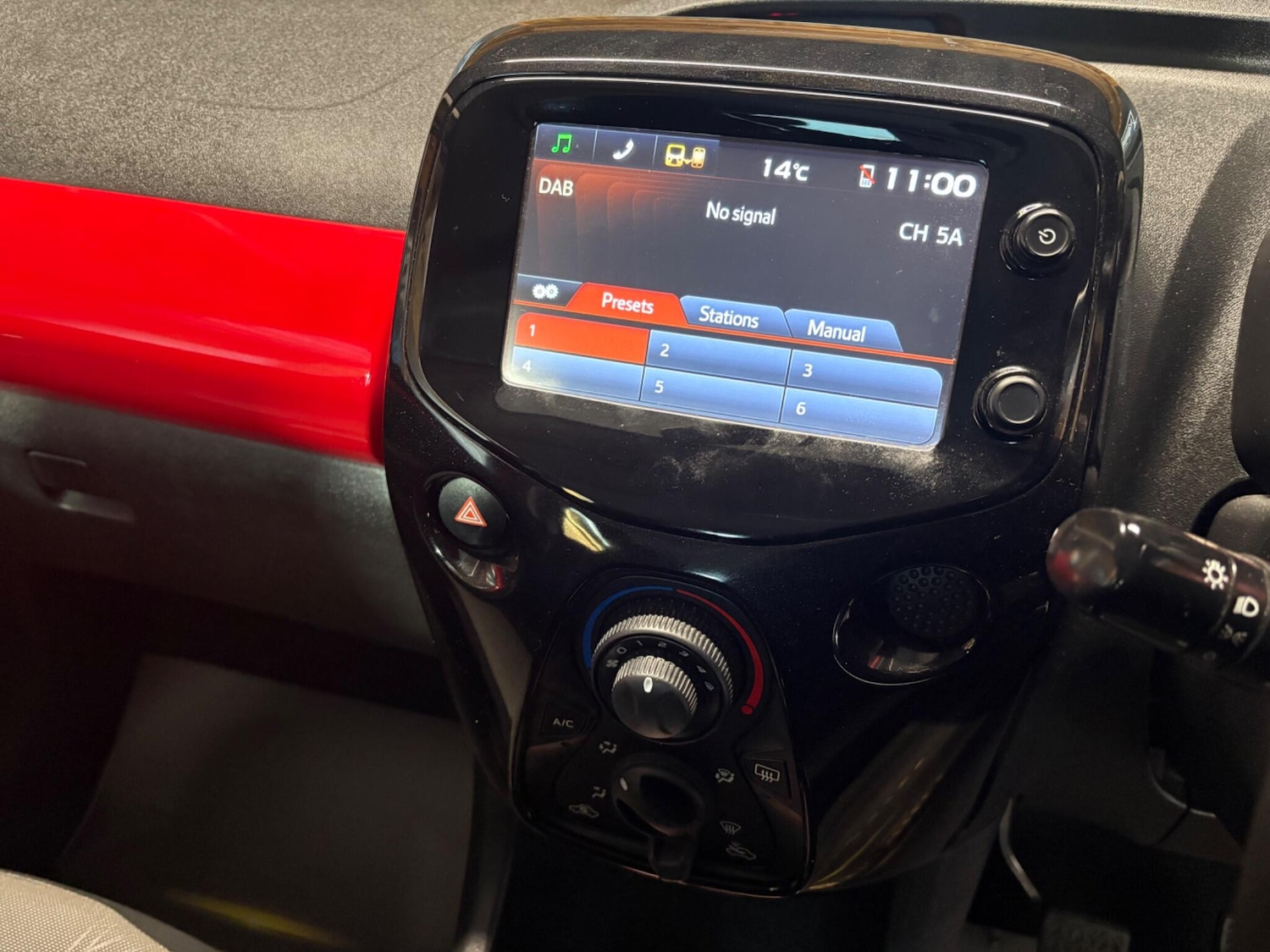 Used Toyota AYGO 2015 for sale - 76001833: Photo 24