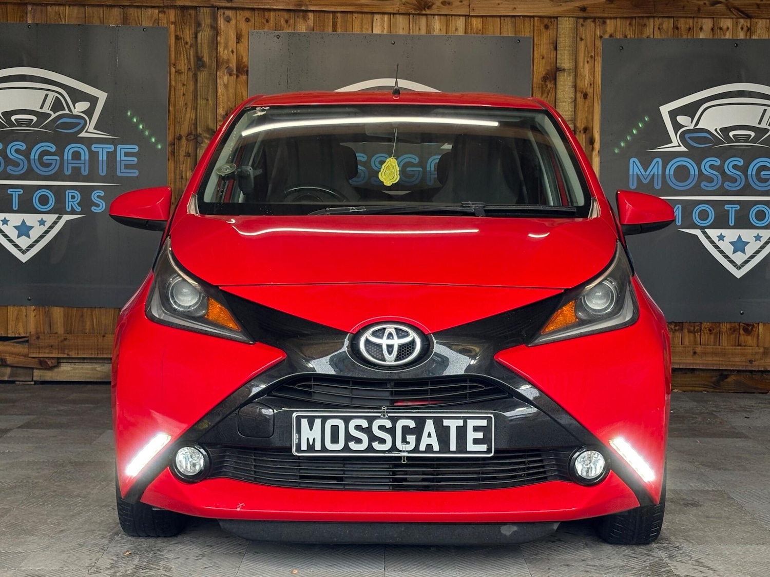 Used Toyota AYGO 2015 for sale - 76001833: Photo 4
