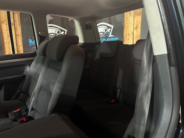 Used Volkswagen Touran 2011 for sale - 75246486: Photo 35