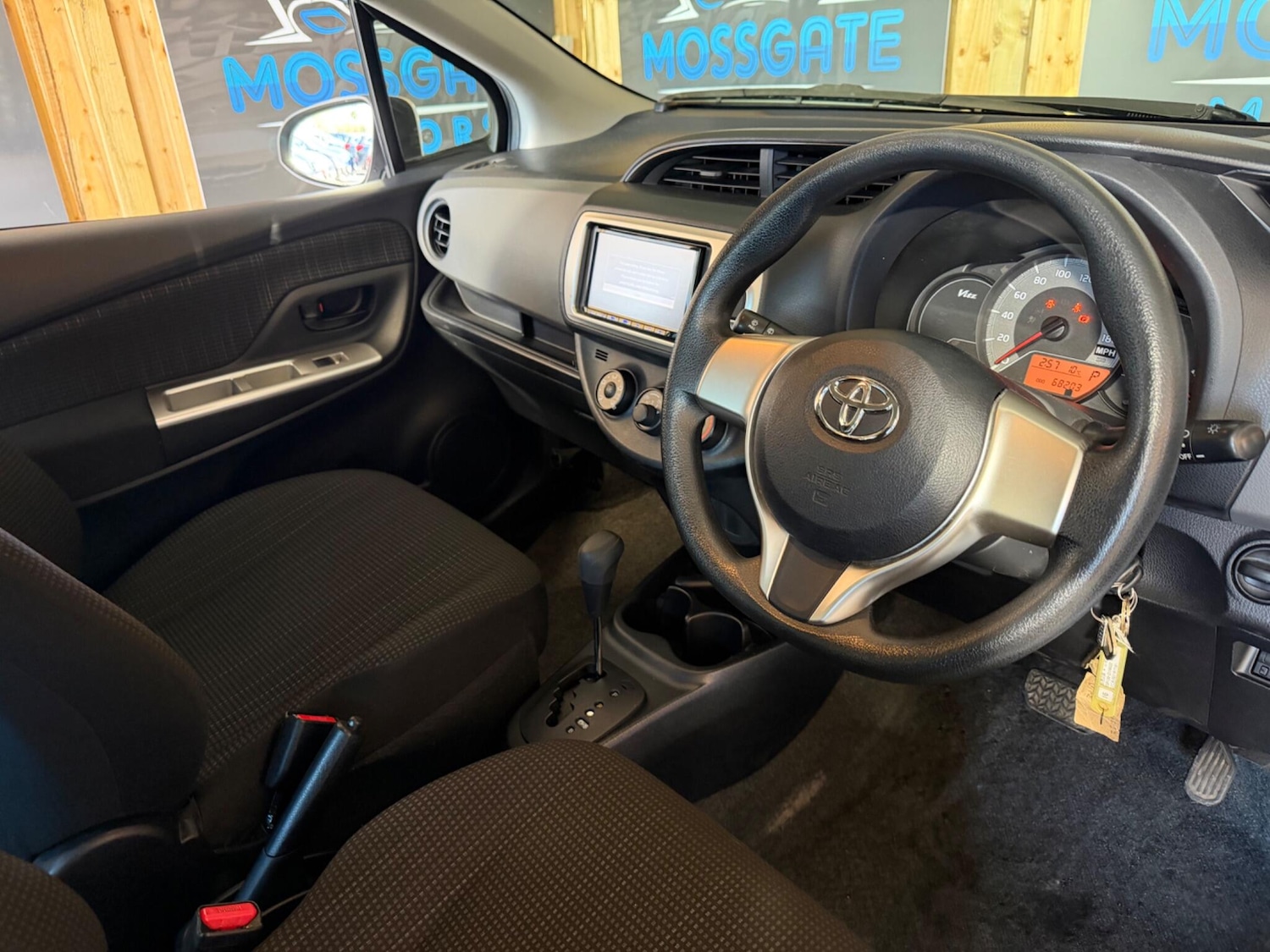 Used Toyota Vitz 2025 for sale - 78171536: Photo 15