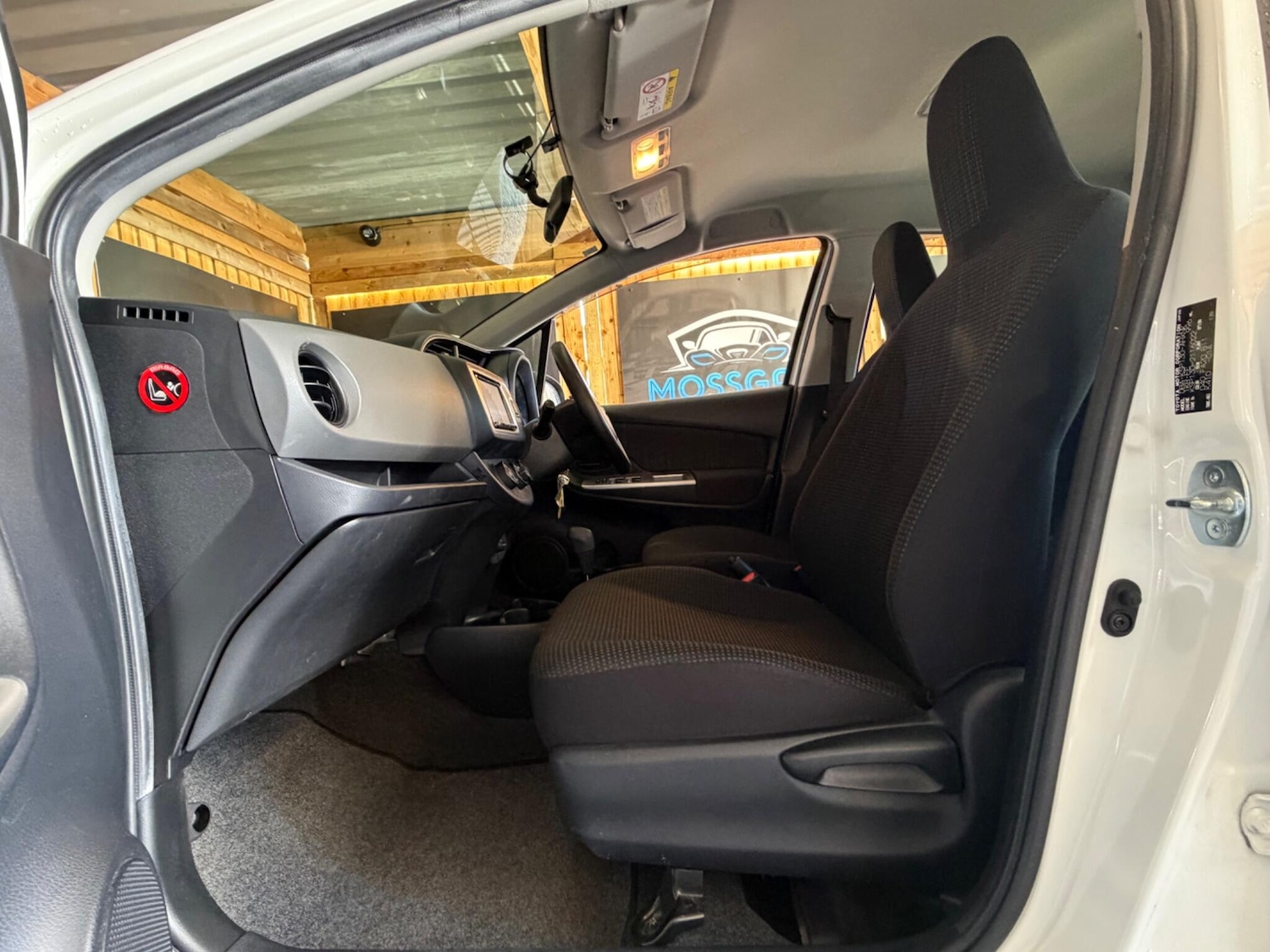 Used Toyota Vitz 2025 for sale - 78171536: Photo 26