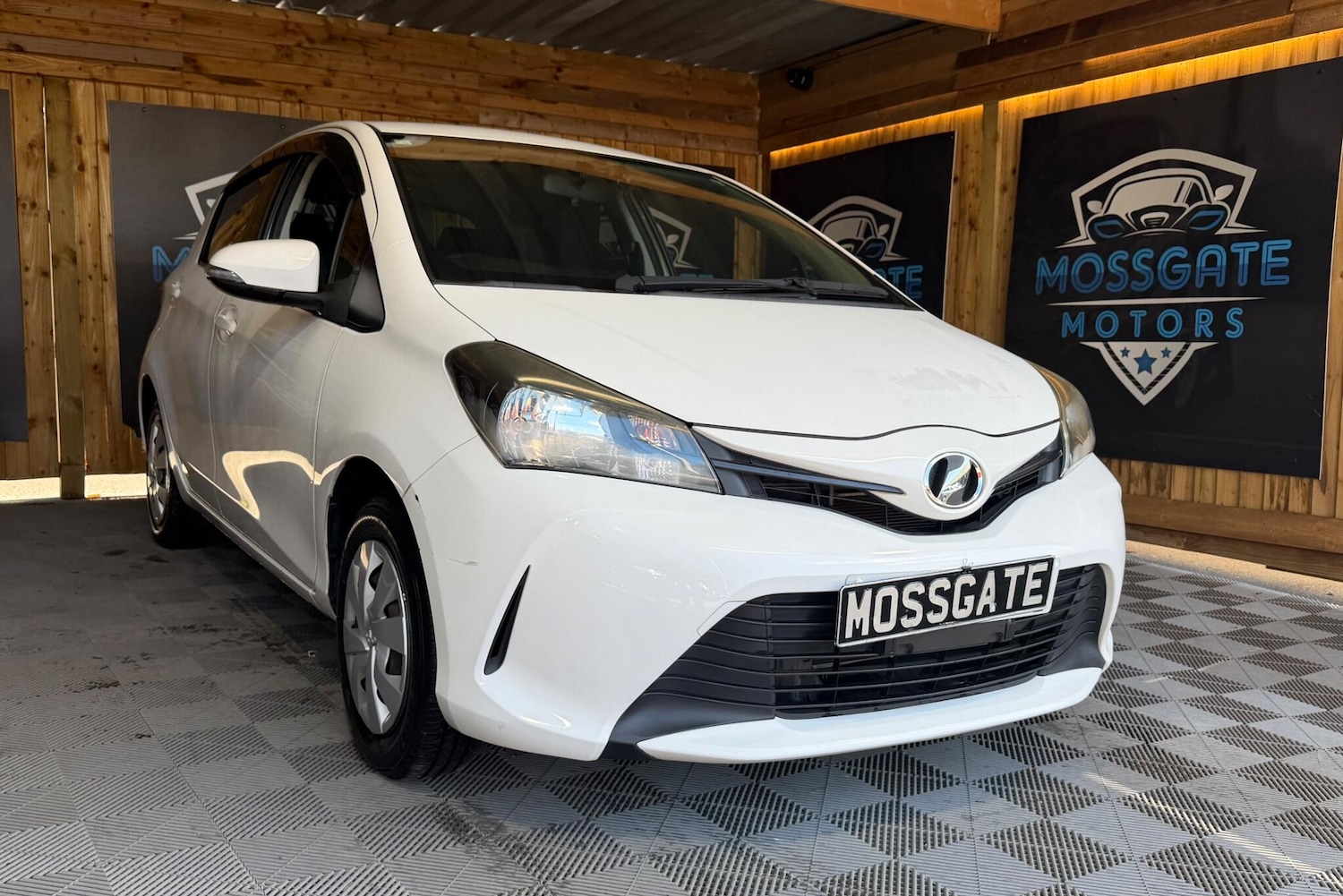 Used Toyota Vitz 2025 for sale - 78171536: Photo 5