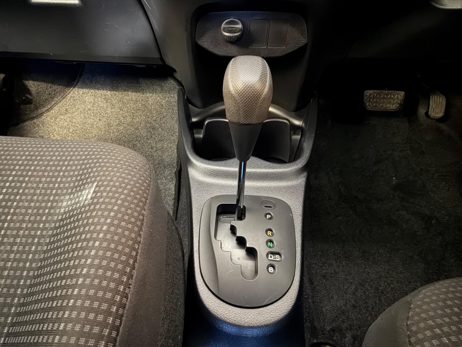 Used Toyota Vitz 2025 for sale - 78171536: Photo 9