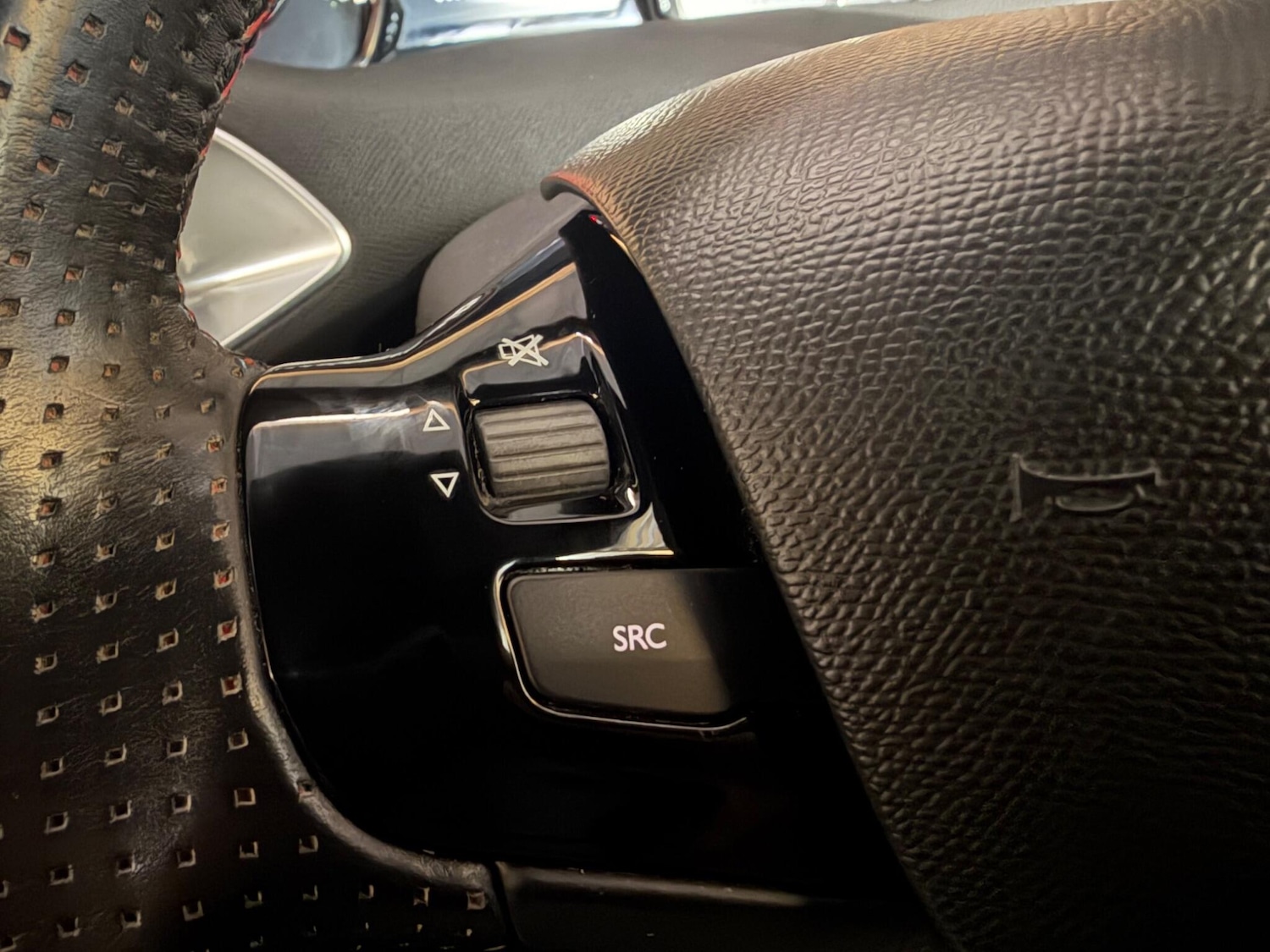 Used Peugeot 308 for sale - 77511291: Photo 28