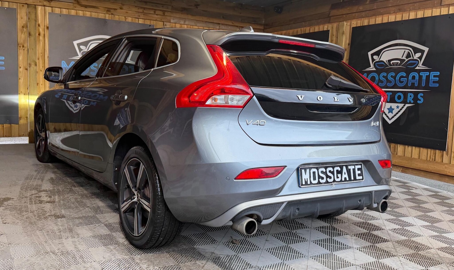Used Volvo V40 2017 for sale - 77883508: Photo 10