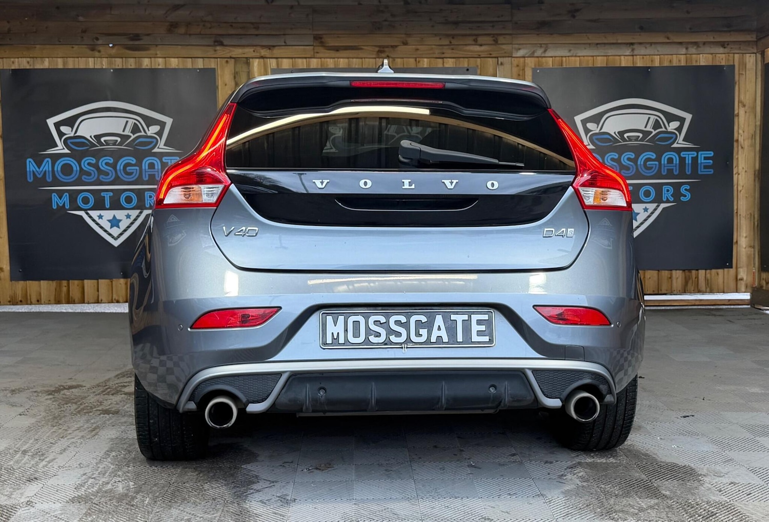 Used Volvo V40 2017 for sale - 77883508: Photo 11