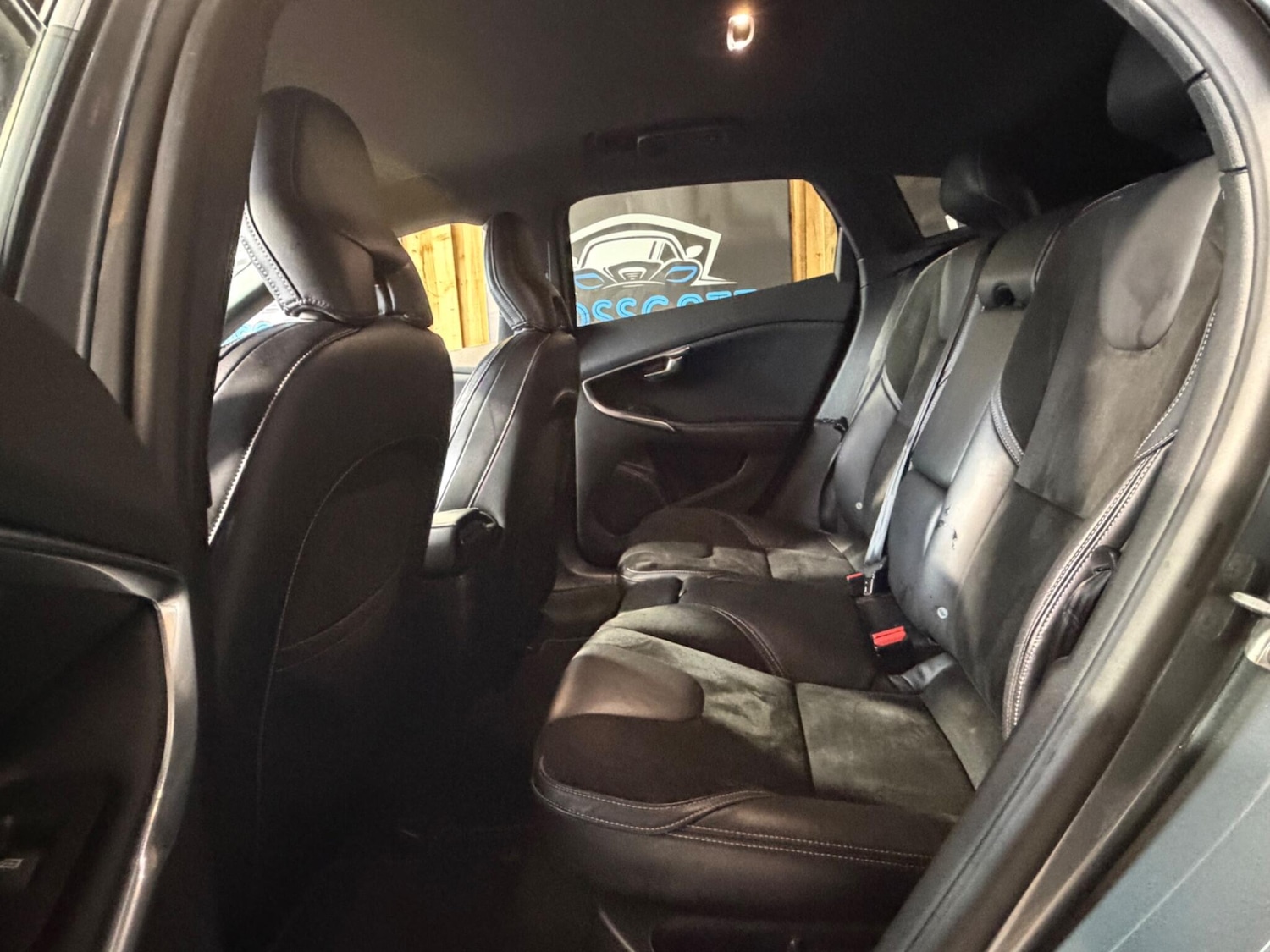 Used Volvo V40 2017 for sale - 77883508: Photo 22