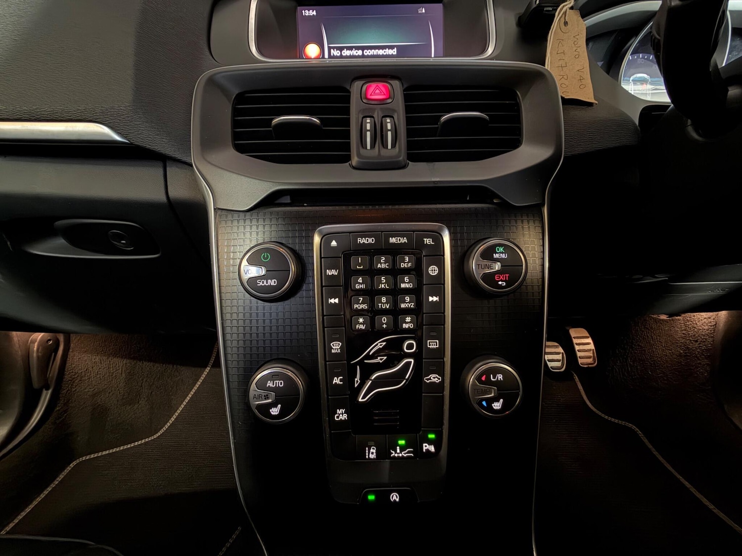 Used Volvo V40 2017 for sale - 77883508: Photo 29