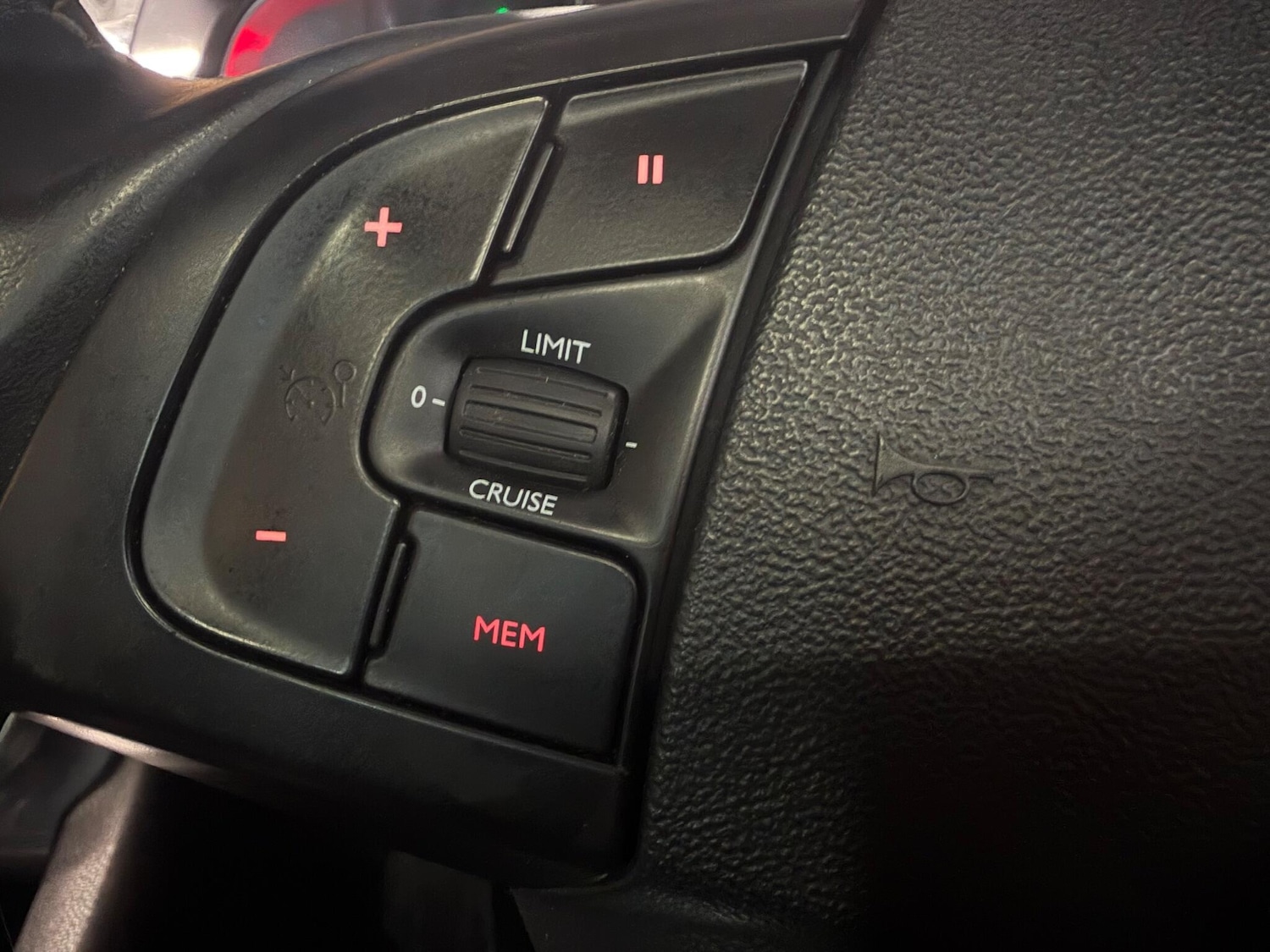 Used DS Automobiles DS 5 2016 for sale - 76865310: Photo 31