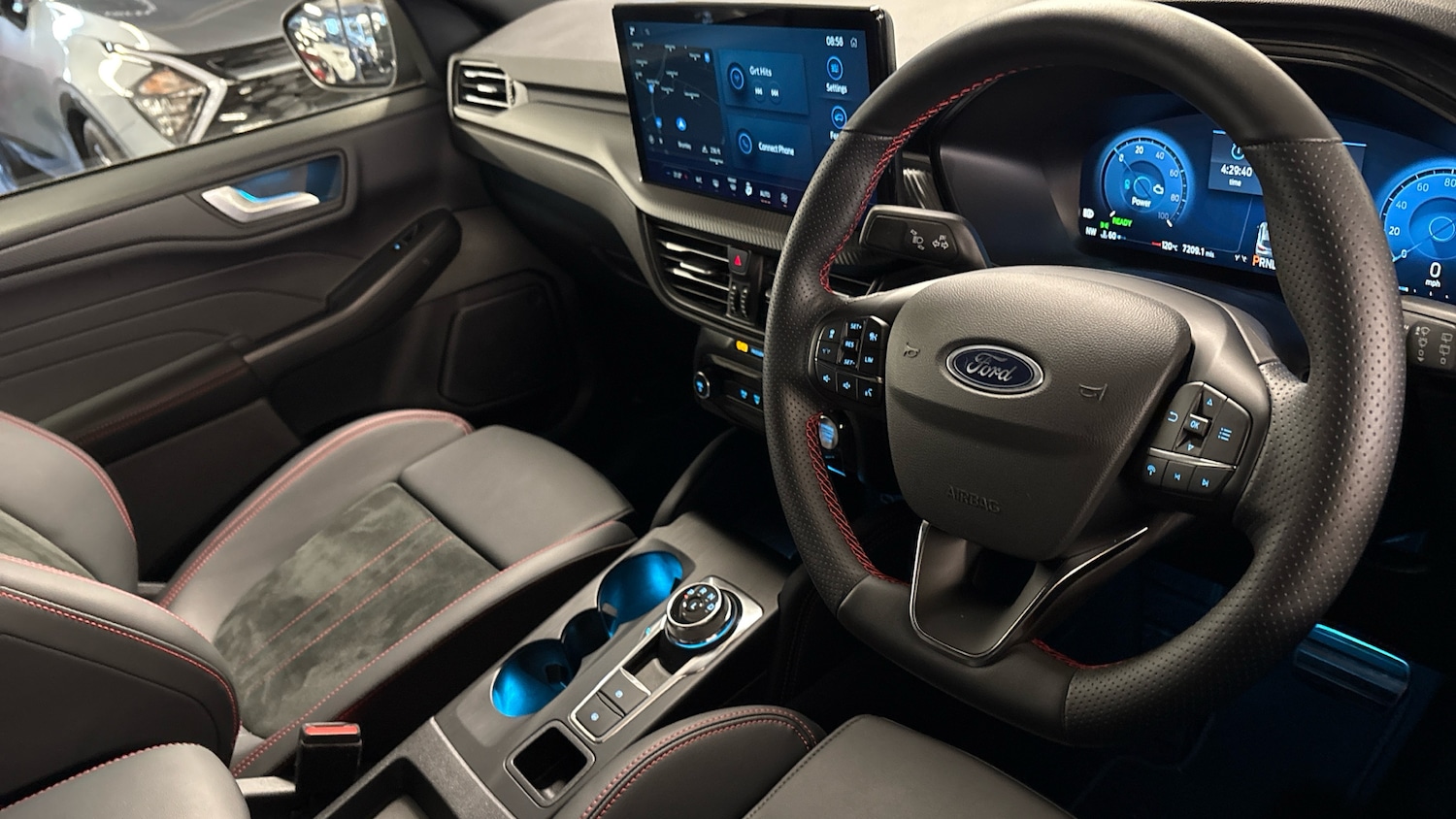 Used Ford Kuga 2025 for sale - 76833997: Photo 28