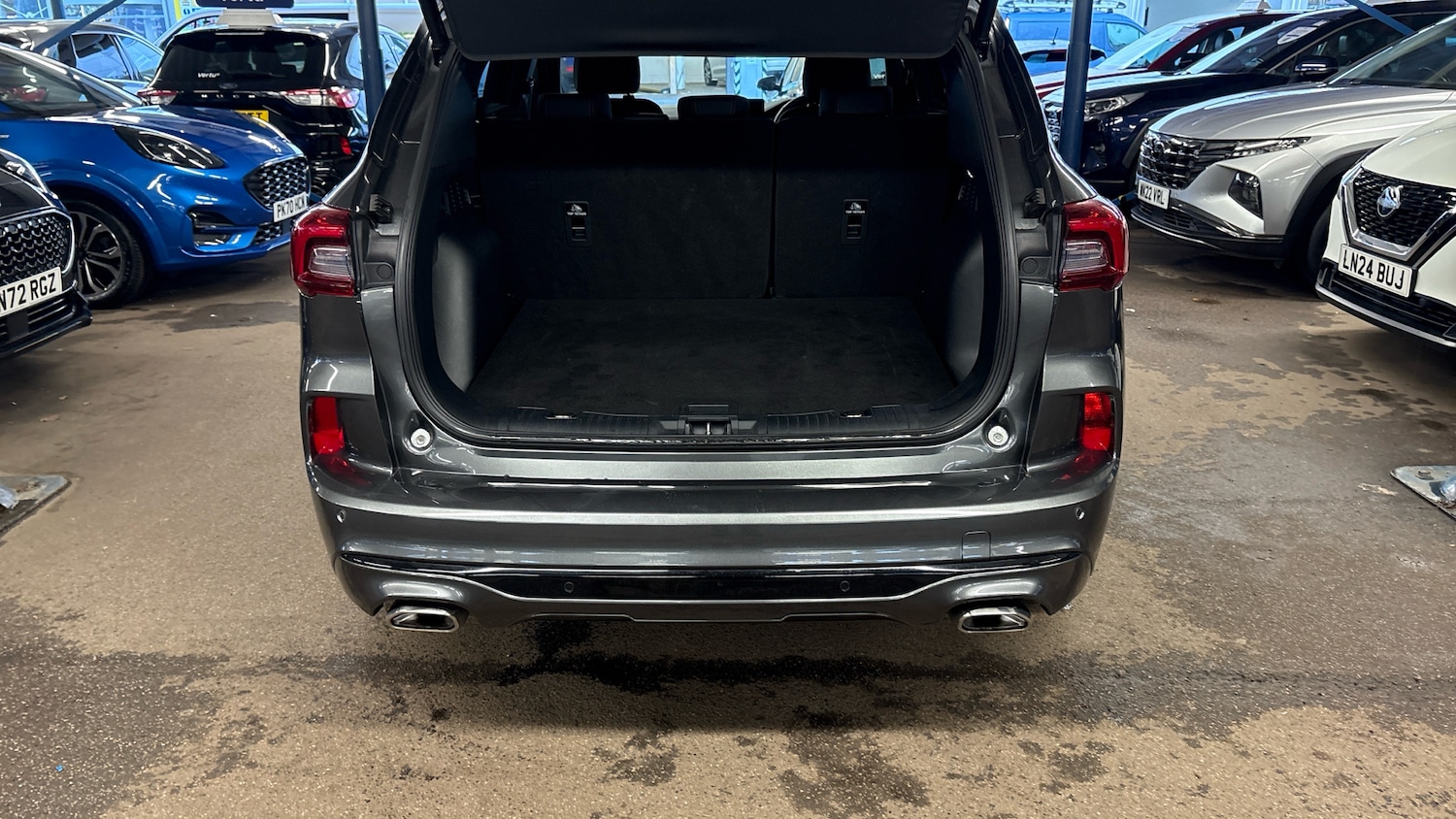 Used Ford Kuga 2025 for sale - 76833997: Photo 4