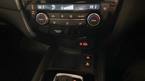 Used Nissan X-Trail 2021 for sale - 76311312: Photo 46