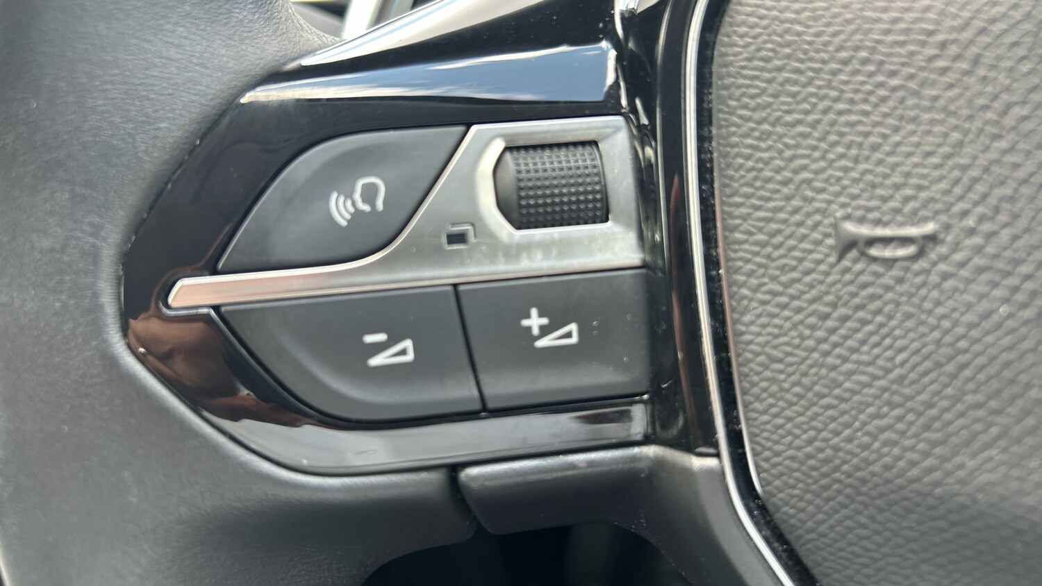 Used Peugeot 3008 2022 for sale - 76184329: Photo 24