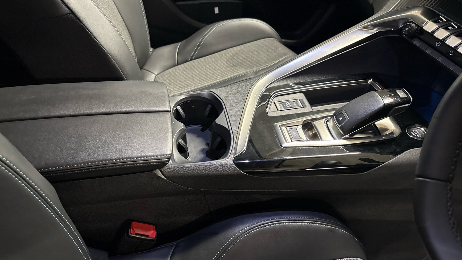 Used Peugeot 3008 2022 for sale - 76184329: Photo 50