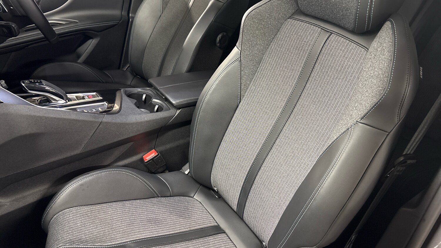 Used Peugeot 3008 2022 for sale - 76184329: Photo 81