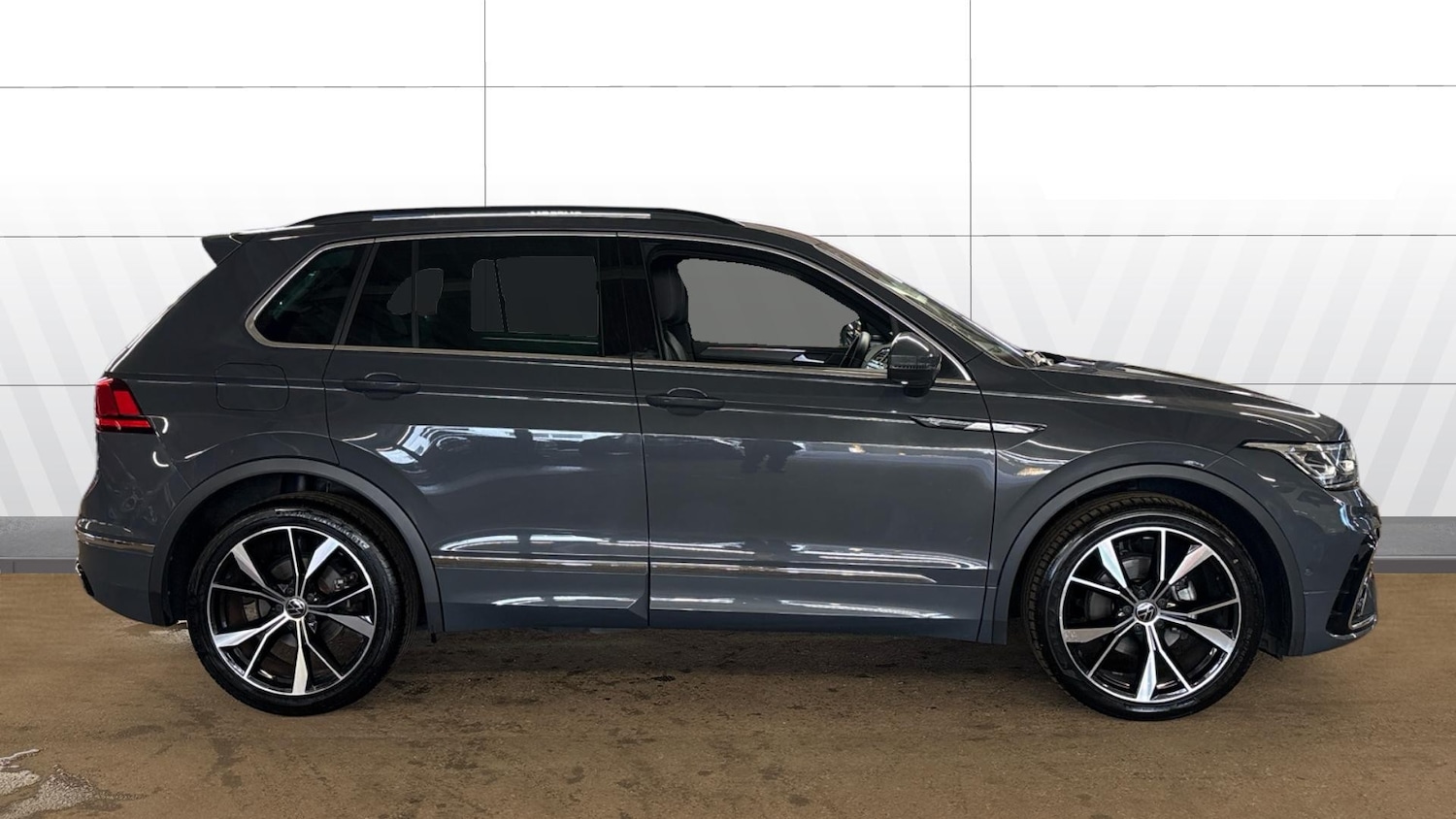 Used Volkswagen Tiguan 2023 for sale - 77901443: Photo 5