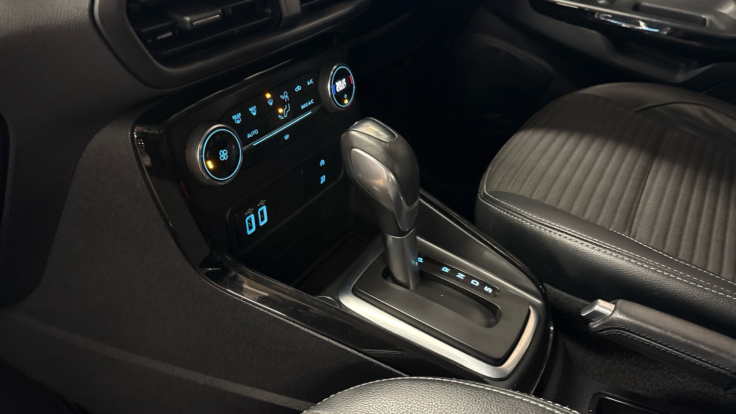 Used Ford Ecosport 2018 for sale - 76709976: Photo 13