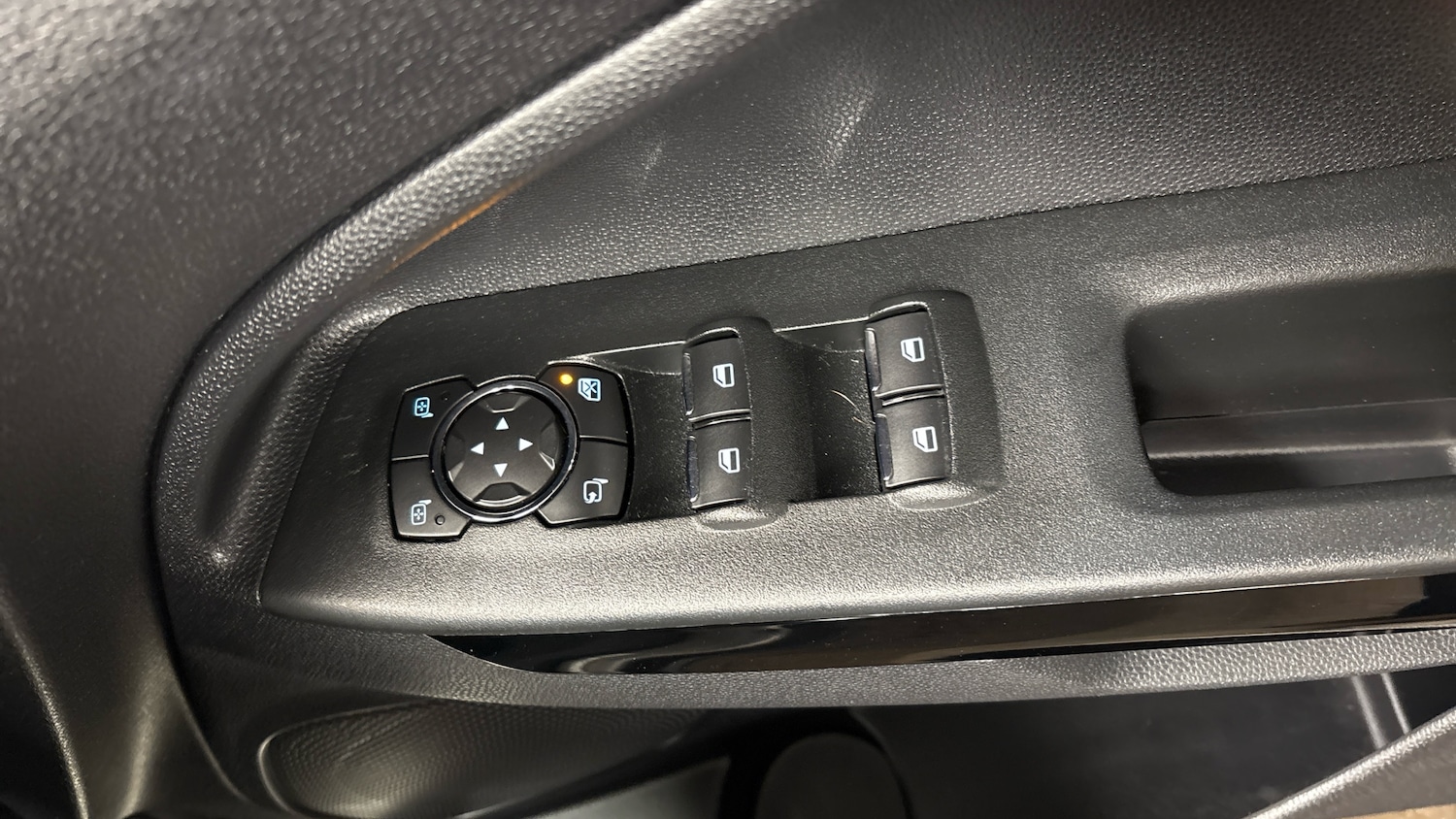 Used Ford Ecosport 2018 for sale - 76709976: Photo 22