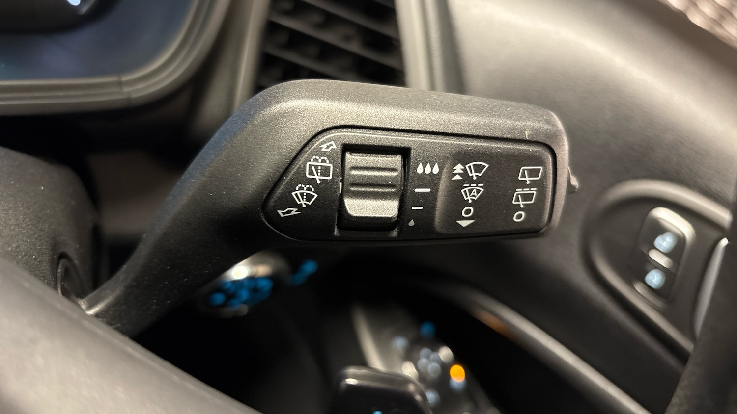 Used Ford Ecosport 2018 for sale - 76709976: Photo 31