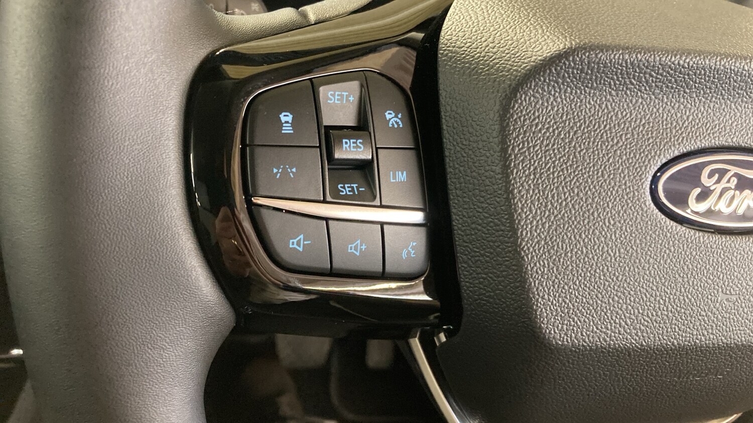 Used Ford Puma 2025 for sale - 76904834: Photo 33