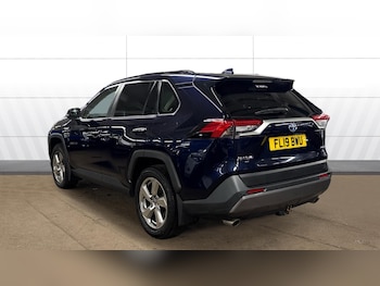 Used Toyota RAV4 2019 for sale - 76402302: Photo