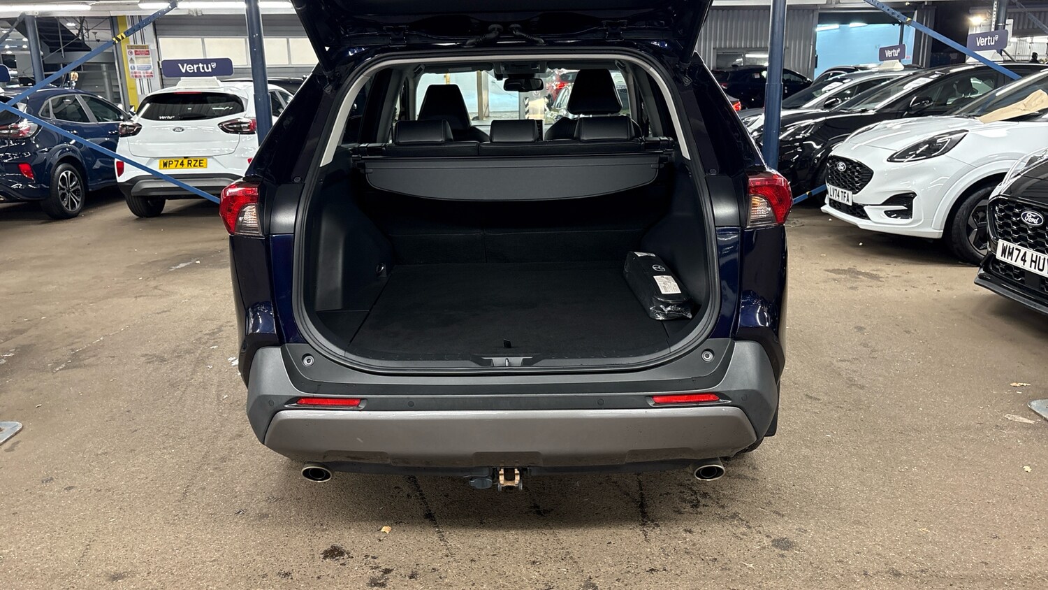 Used Toyota RAV4 2019 for sale - 76402302: Photo 4