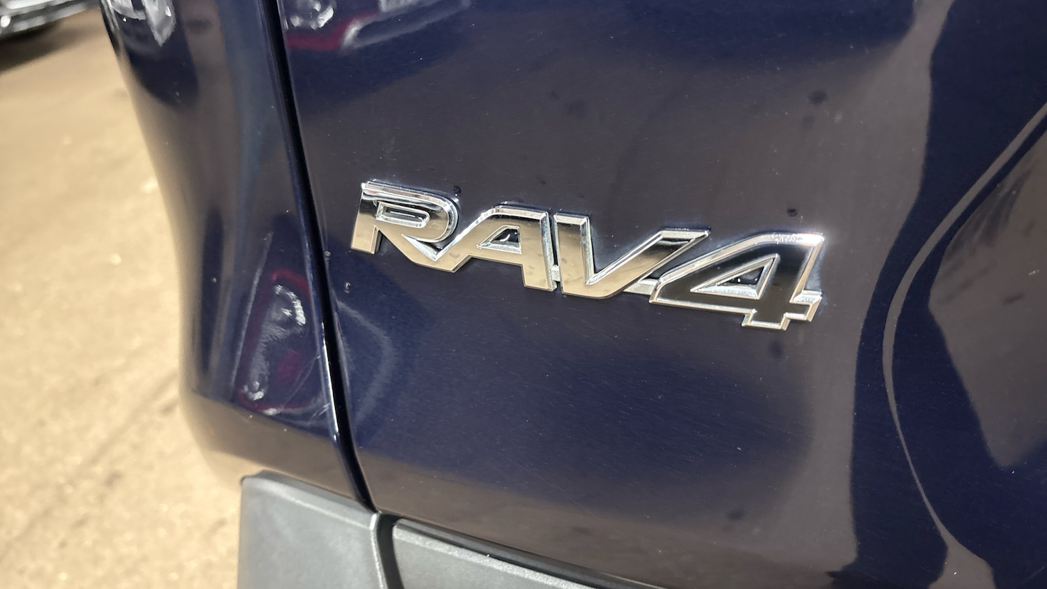 Used Toyota RAV4 2019 for sale - 76402302: Photo 57
