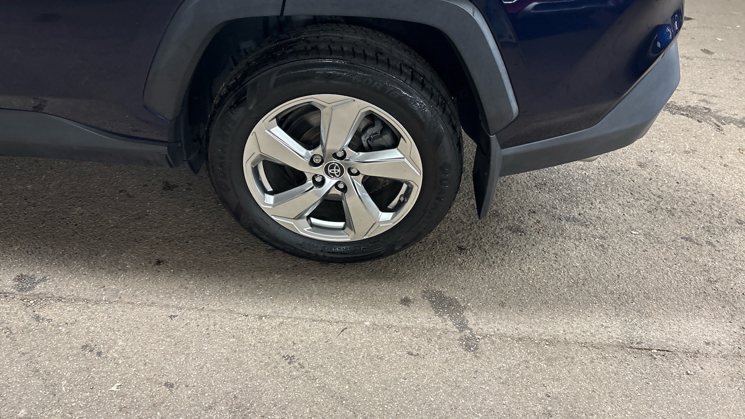 Used Toyota RAV4 2019 for sale - 76402302: Photo 69