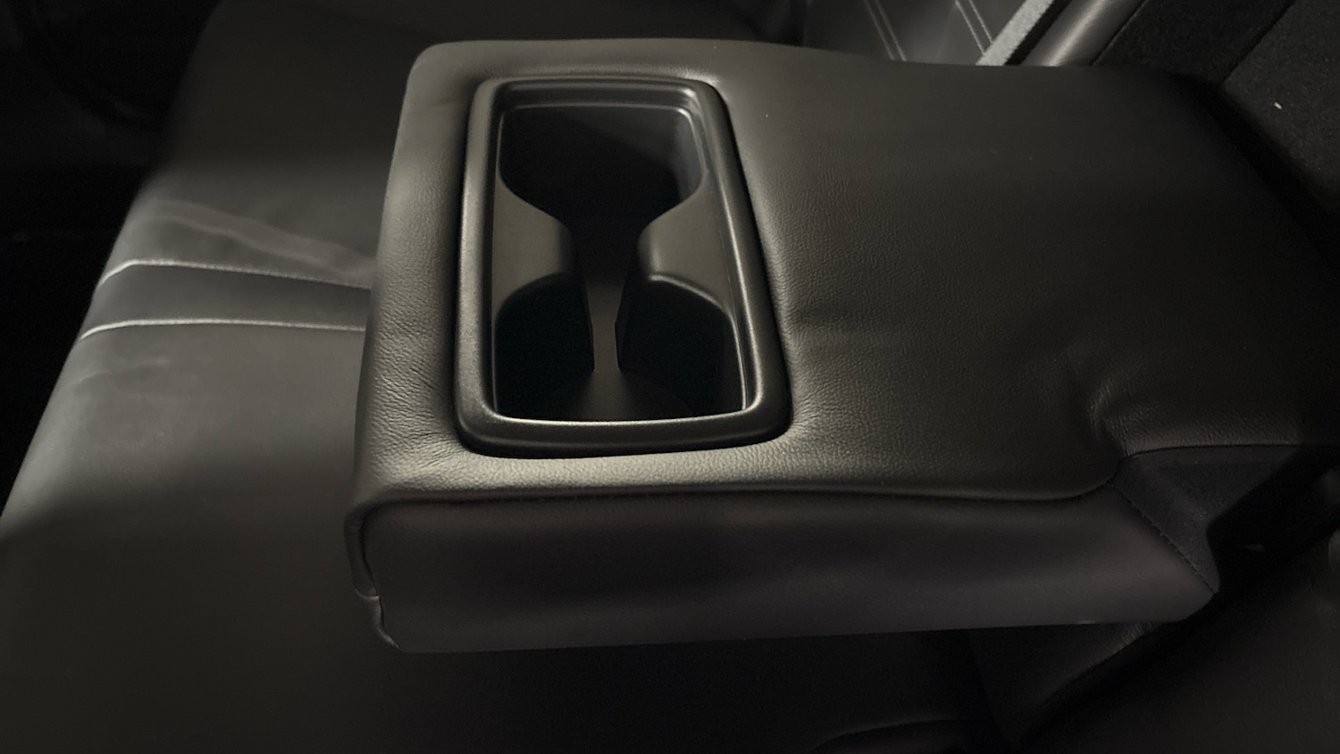 Used Toyota RAV4 2019 for sale - 76402302: Photo 73