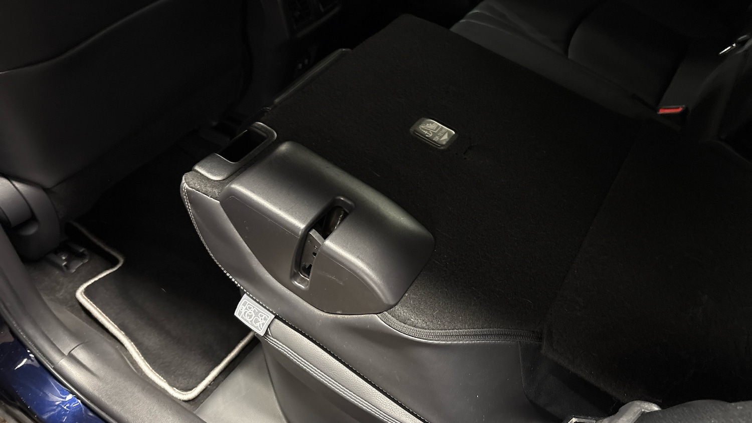 Used Toyota RAV4 2019 for sale - 76402302: Photo 75