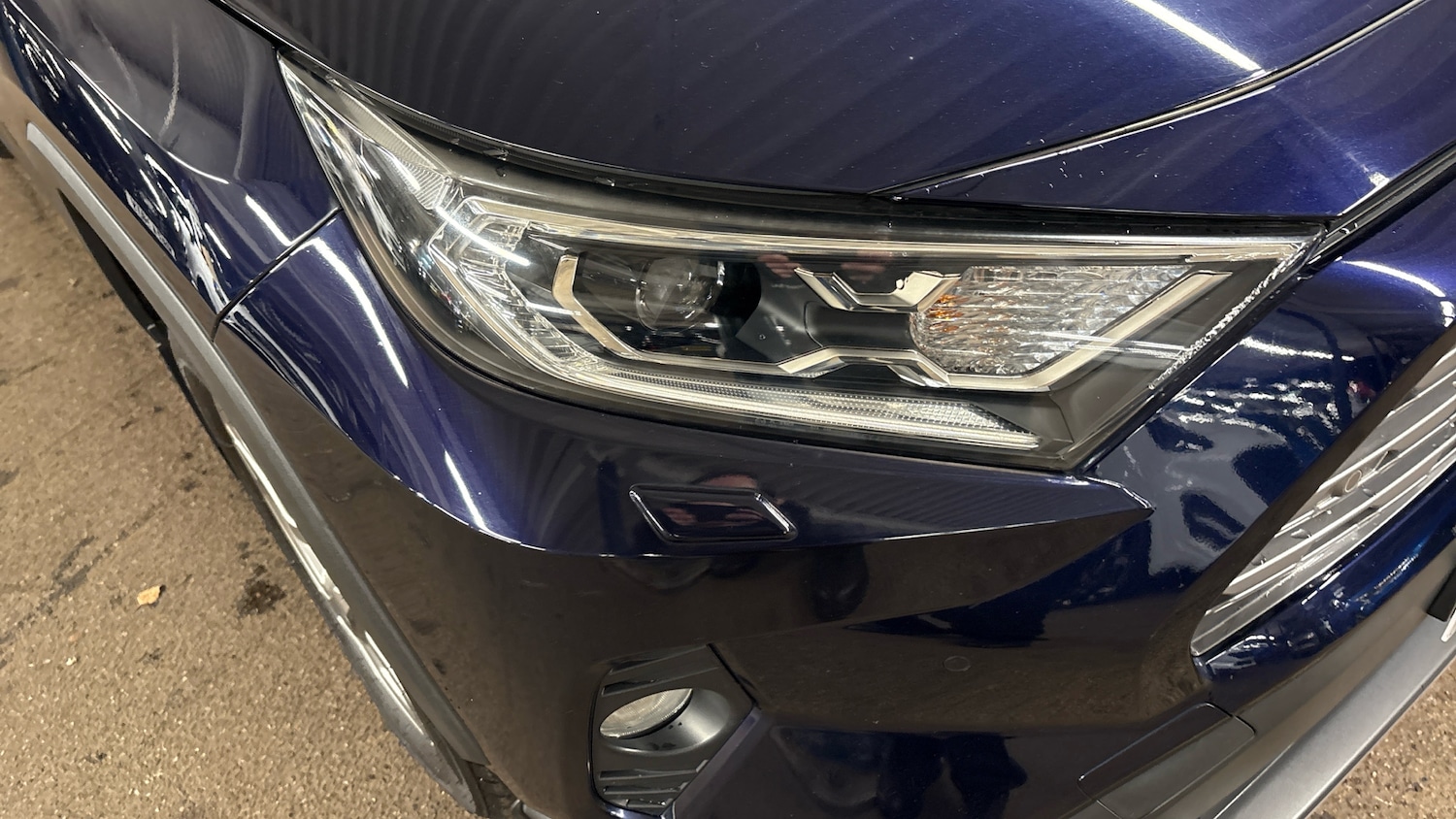 Used Toyota RAV4 2019 for sale - 76402302: Photo 90