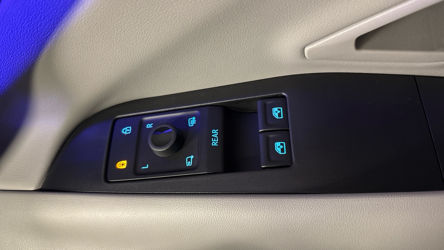 Used Ford Explorer 2025 for sale - 77065595: Photo 27