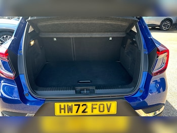 Used Renault Captur 2022 for sale - 75489674: Photo