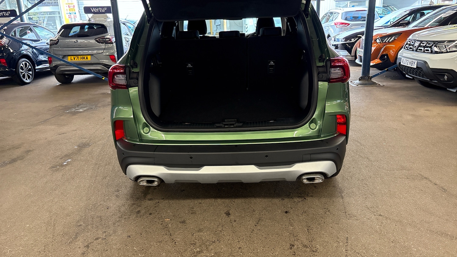 Used Ford Kuga 2025 for sale - 76142323: Photo 4