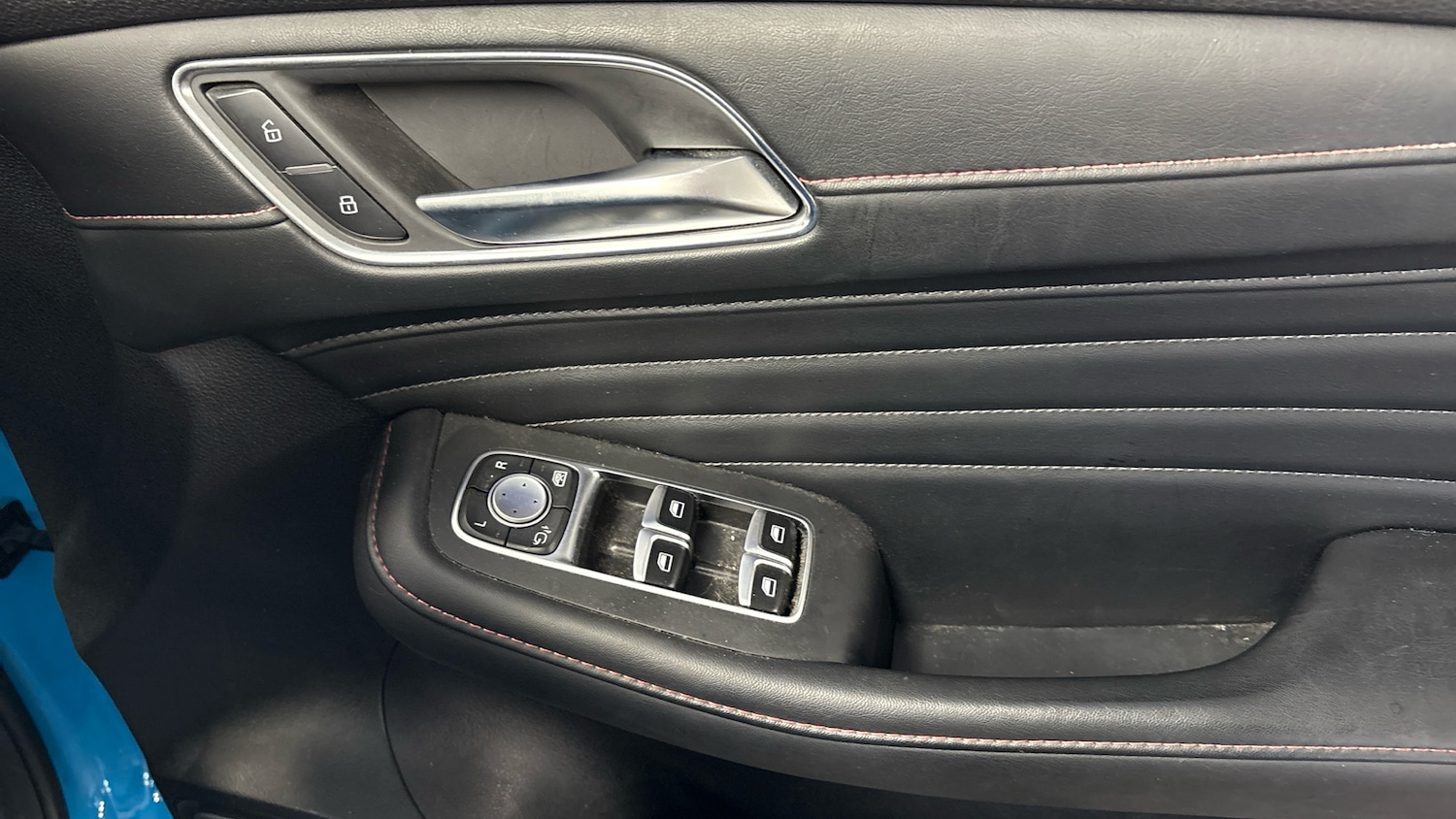 Vehicle 29