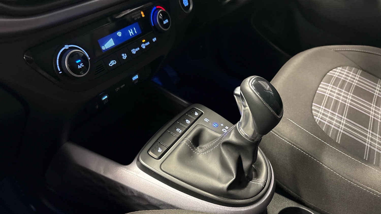 Used Hyundai i10 2024 for sale - 77446128: Photo 13