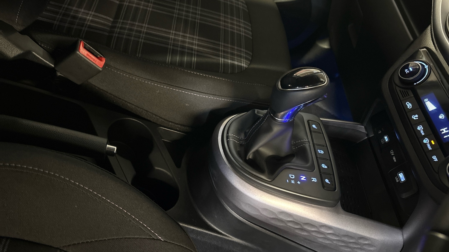 Used Hyundai i10 2024 for sale - 77446128: Photo 47