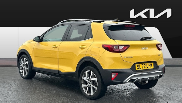 Used Kia Stonic 2022 for sale - 76263707: Photo 2